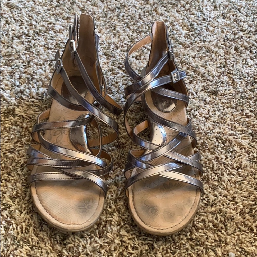 Silver heeled Sandler/super comfy/a little worn